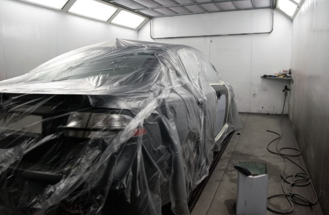 交車當天就該預約！特斯拉新車貼PPF必要嗎？實測原廠漆軟度，告訴你為什麼這筆錢省